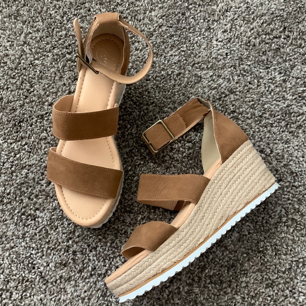 Ankle strap wedge